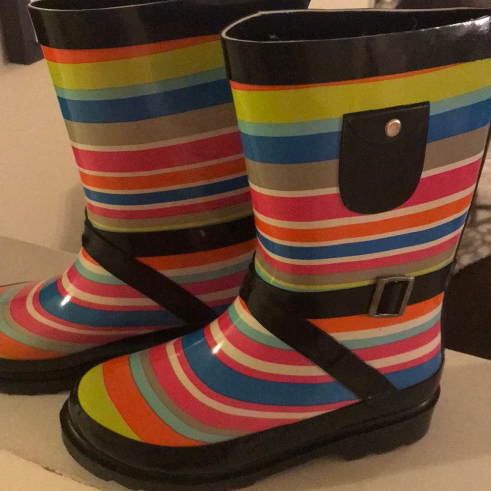 Girls rubber rain boots